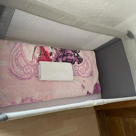 Bes Apartment,, Chaleureux Et Confortable Avec Entree Independante Appartement *